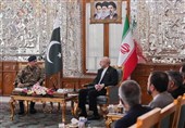 قائد الجیش الباکستانی یجری محادثات مع قالیباف فی طهران