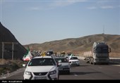 رژه خودرویی کاشانی‌ها به مجتمع احمدی‌روشن/تاکید بر احقاق حق هسته‌ای