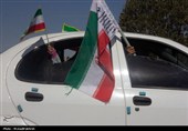 رژه خودرویی کاشانی‌ها به مجتمع احمدی‌روشن/تاکید بر احقاق حق هسته‌ای