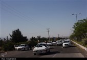 رژه خودرویی کاشانی‌ها به مجتمع احمدی‌روشن/تاکید بر احقاق حق هسته‌ای