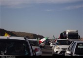 رژه خودرویی کاشانی‌ها به مجتمع احمدی‌روشن/تاکید بر احقاق حق هسته‌ای