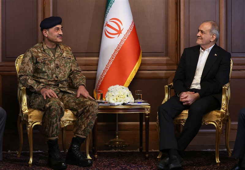 Pezeshkian Hails Pakistan’s Role in Truce, Highlights Iran’s Push for Regional Peace, Stability