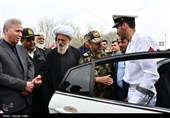 ‌بازگشت فاتح اقیانوس‌ها به زادگاه؛ استقبال حماسی عجب‌شیری‌ها از استوار علی فخری جانباز ناوشکن دنا