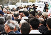 ‌بازگشت فاتح اقیانوس‌ها به زادگاه؛ استقبال حماسی عجب‌شیری‌ها از استوار علی فخری جانباز ناوشکن دنا