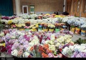 گل‌آرایی ضریح مطهر حرم حضرت معصومه(س)
