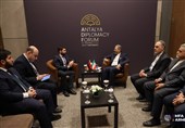 رایزنی دیپلمات‌های ارشد ایران و ارمنستان در حاشیه مجمع آنتالیا