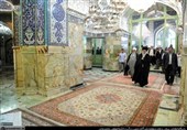 تصاویر حضور شهید امام خامنه‌ای در حرم حضرت معصومه(س)