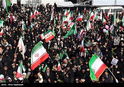 گلباران حرم مطهر رضوی در سالروز ولادت حضرت معصومه (س)