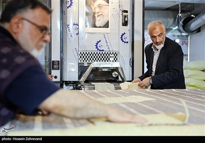 پخت 21 هزار قرص نان صلواتی برای رزمندگان