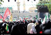 گلباران دخترانه حرم امام رضا(ع) در روز ولادت حضرت معصومه(س)