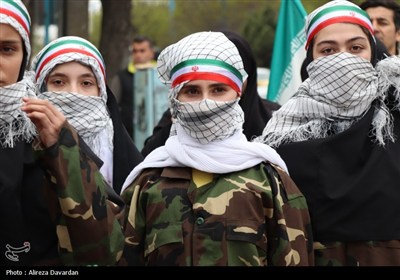 اجتماع بزرگ دختران اردبیلی در روز ولادت حضرت معصومه(س)