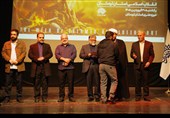 تجلیل از برگزیدگان هنر انقلاب اسلامی لرستان