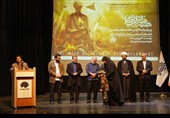 تجلیل از برگزیدگان هنر انقلاب اسلامی لرستان