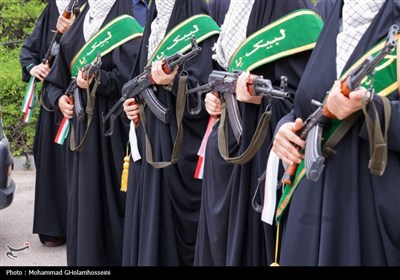 دختران اردبیلی دست به تفنگ به میدان آمدند