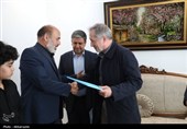 استاندار اردبیل از خانواده دو شهید امنیت در مشگین شهر دلجویی کرد