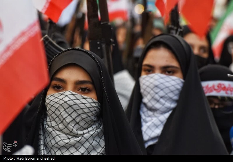 اجتماع حماسی دختران شهرستان بن