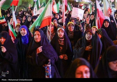 حماسه حضور مردم بوشهر به فصل پنجاه رسید