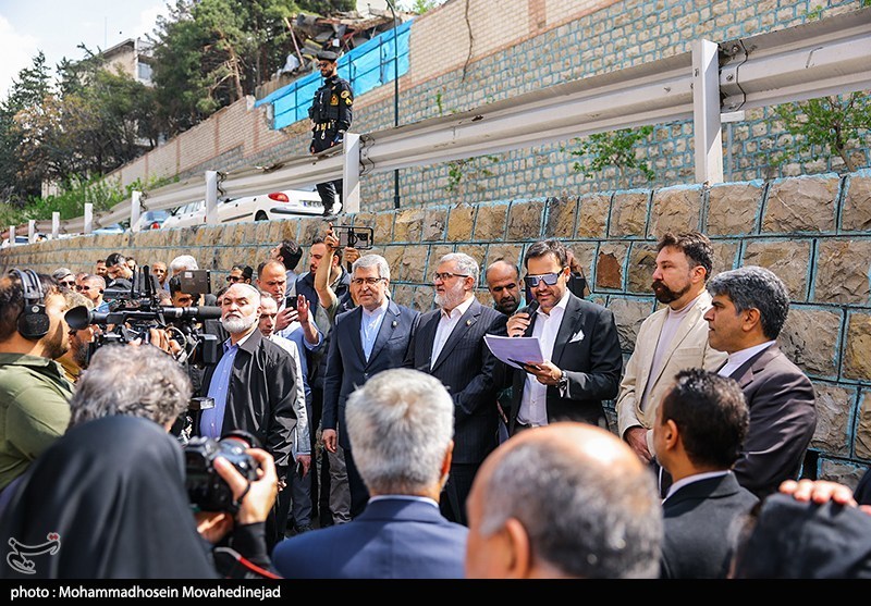 بازدید سفرا از مناطق آسیب دیده در تهران