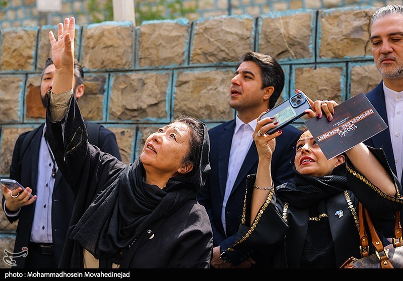 بازدید سفرا از مناطق آسیب دیده در تهران