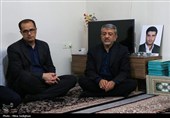 دیدار معاون فرهنگی بنیاد شهید کشور با خانواده‌های شهدای جنگ رمضان البرز