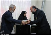 دیدار معاون فرهنگی بنیاد شهید کشور با خانواده‌های شهدای جنگ رمضان البرز