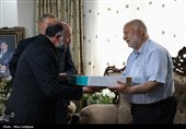 دیدار معاون فرهنگی بنیاد شهید کشور با خانواده‌های شهدای جنگ رمضان البرز