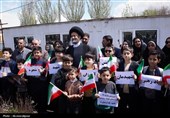 غرس 500 نهال به یاد نونهالان شهید میناب در هنرستان شهید رجایی اردبیل