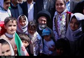 غرس 500 نهال به یاد نونهالان شهید میناب در هنرستان شهید رجایی اردبیل