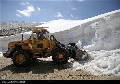 بازگشایی مسیر جاده تاریکدره در همدان