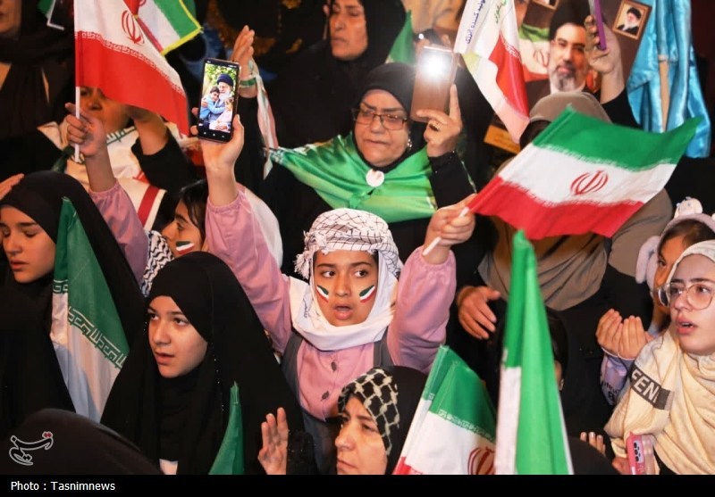 رقص پرچم‌ها در چرام