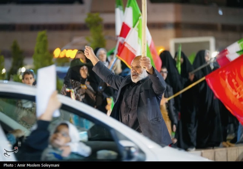 پیام مردم کرمان به ترامپ: از ما بترس؛ ما تا آخر ایستاده‌ایم