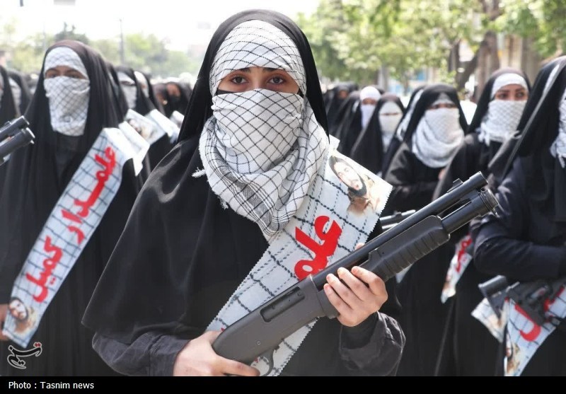 مشهد مقدس , اخبار مشهد , بسیج سازندگی , بسیج دانشجویی , بسیج اساتید , بسیج هنرمندان , خراسان رضوی , رژه , سپاه پاسداران انقلاب اسلامی , جنگ آمریکا و رژیم صهیونیستی علیه ایران , زنان , 