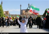 اجتماع الفتیات الایرانیات فی اصفهان ضمن حملة " فداء لایران"