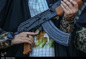 اجتماع الفتیات الایرانیات فی اصفهان ضمن حملة " فداء لایران"