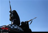 اجتماع الفتیات الایرانیات فی اصفهان ضمن حملة " فداء لایران"