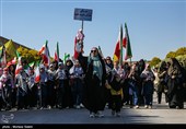 اجتماع الفتیات الایرانیات فی اصفهان ضمن حملة " فداء لایران"