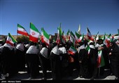 اجتماع الفتیات الایرانیات فی اصفهان ضمن حملة " فداء لایران"