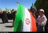 اجتماع الفتیات الایرانیات فی اصفهان ضمن حملة " فداء لایران"