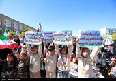 اجتماع الفتیات الایرانیات فی اصفهان ضمن حملة " فداء لایران"