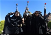 اجتماع الفتیات الایرانیات فی اصفهان ضمن حملة " فداء لایران"