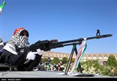 اجتماع الفتیات الایرانیات فی اصفهان ضمن حملة " فداء لایران"