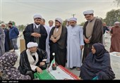 حضور 30 عالم اهل سنت و تشییع قشم در مزار گلزار شهدا و دبستان شجره طیبه میناب