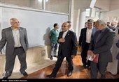 افتتاح ساختمان جدید گمرک قشم با حضور معاون وزیر اقتصاد در سایه جنگ تحمیلی