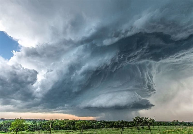 Oklahoma Tornado Destroys Homes, Forces Air Force Base to Close