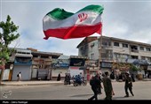 نخستین رژه بانوان رسانه‌ای کشور در رشت/ زنان، یک طرف همه حماسه‌ها