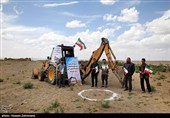 شروع عملیات آبرسانی به روستای عبدالملکی سبزوار با هدف نجات 100 نفر از بحران بی‌آبی، توسط گروه جهادی شهدا