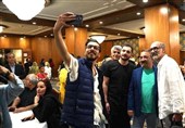 دیدار صمیمانه دیگر هنرمندان با خانواده‌های جنگ‌زده