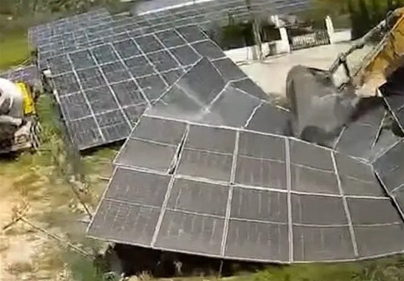 Israeli Forces Destroy Solar Panels in Southern Lebanon