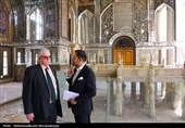 Послы посещают пострадавшие районы Тегерана