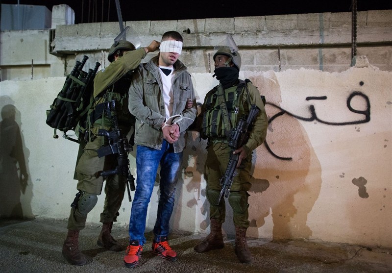 Israeli Forces Detain Dozens in Qalandia Refugee Camp
